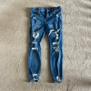 AMERICAN EAGLE JEANS